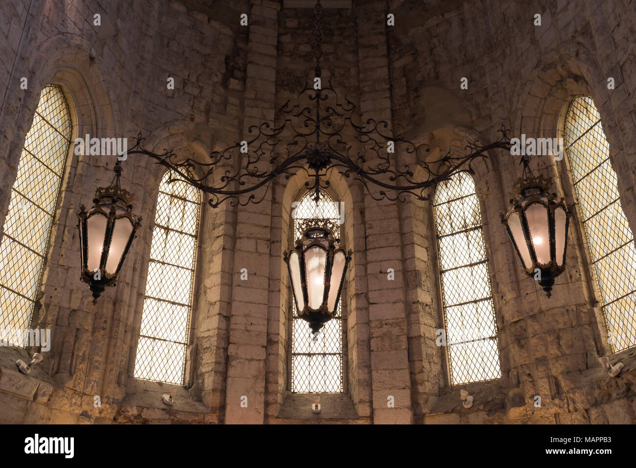 Rovinato rimane del Carmo convento nel centro di Lisbona, Portogallo. Foto Stock