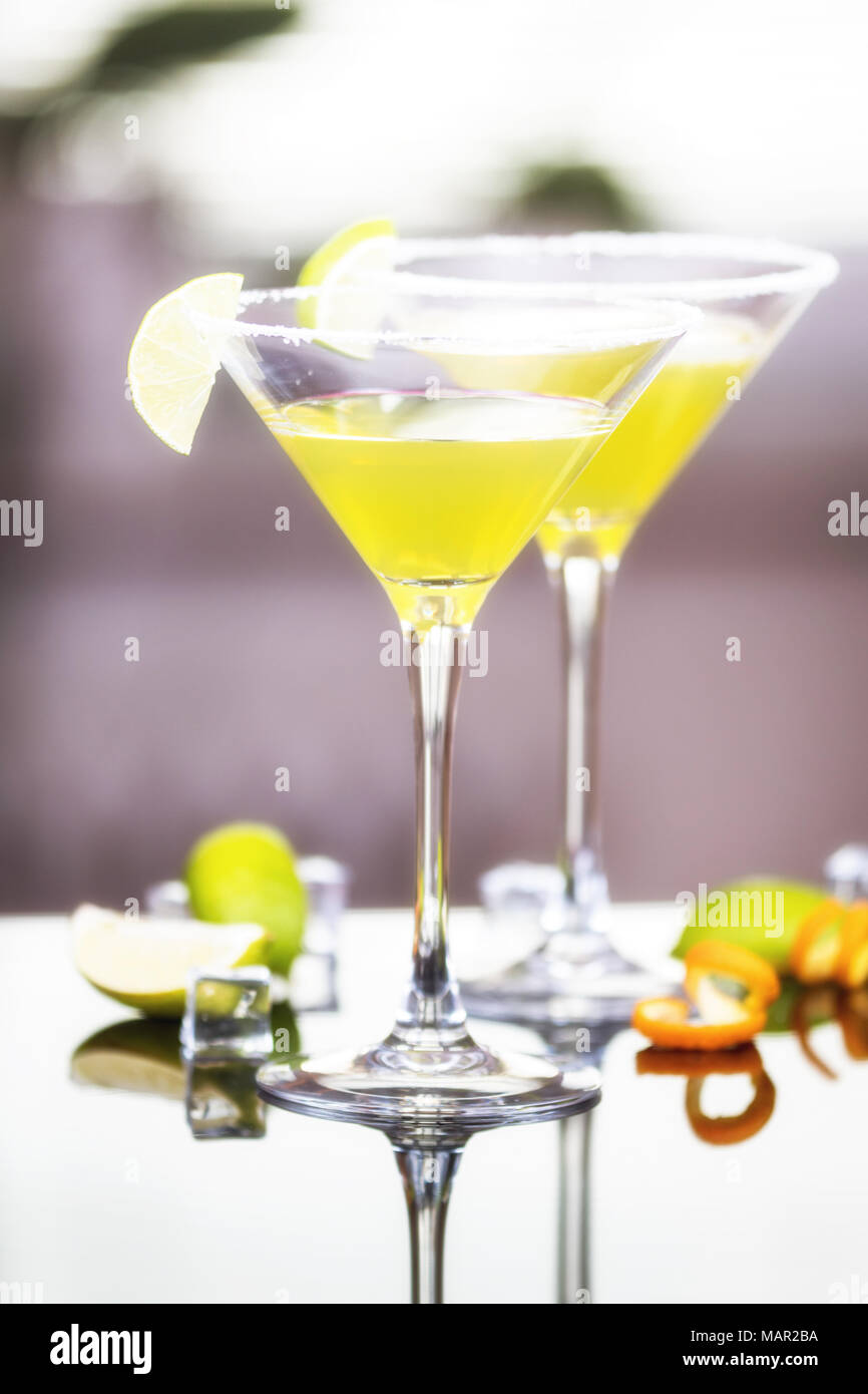 Alcol Daiquiri cocktail con rum e calce Foto Stock