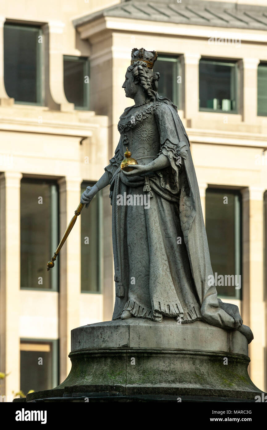 Londra, Queen Anne statua Foto Stock