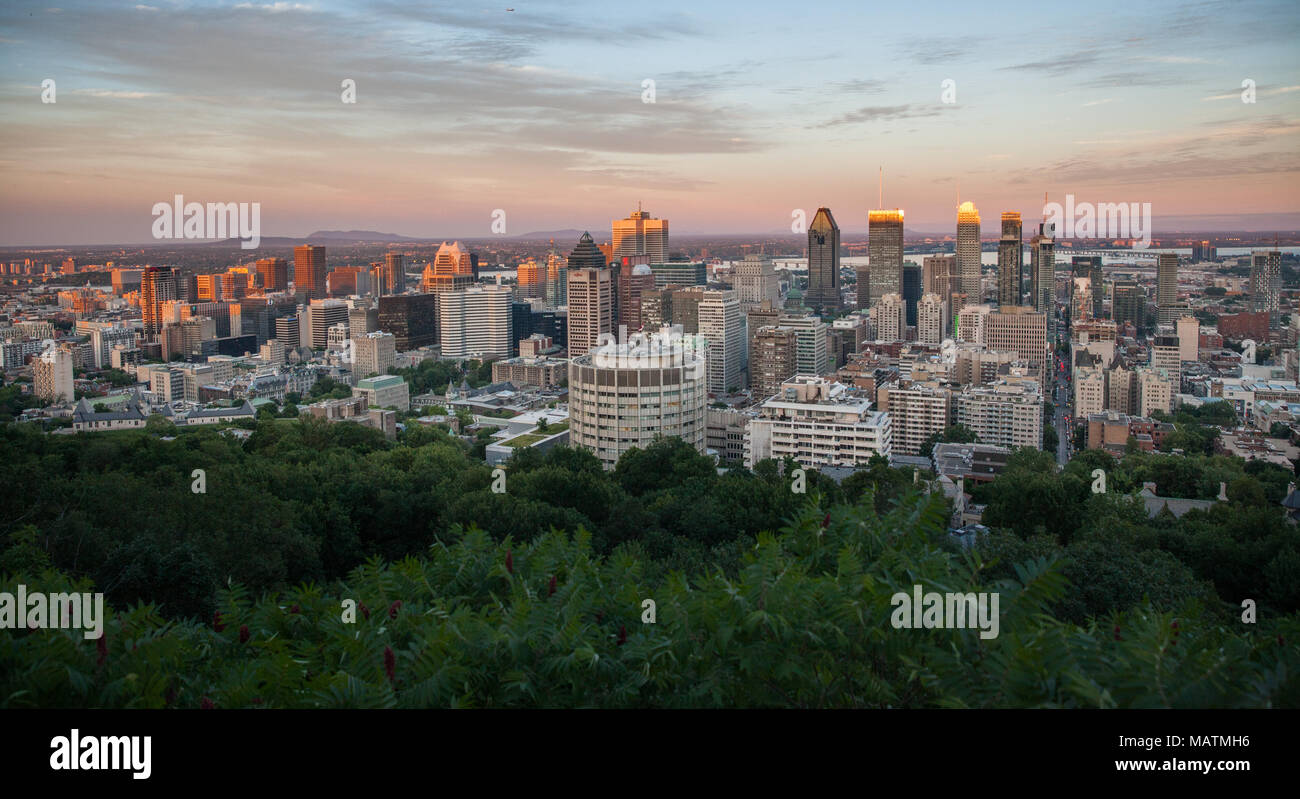 Tramonto sulla skyline di Montreal. Foto Stock