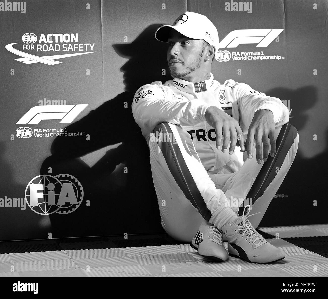 Lewis Hamilton di Mercedes AMG Petronas Motorsport. Il giorno 3 del 2018 Formula 1 Rolex Australian Grand Prix che si svolgerà sul circuito di Albert Park di Melbourne, Victoria il 24 marzo 2018. Wayne Neal | SportPix.org.uk Foto Stock
