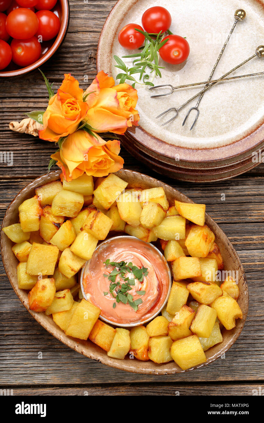 Patatas bianche tradizionali patate spagnoli tapas snack Foto Stock