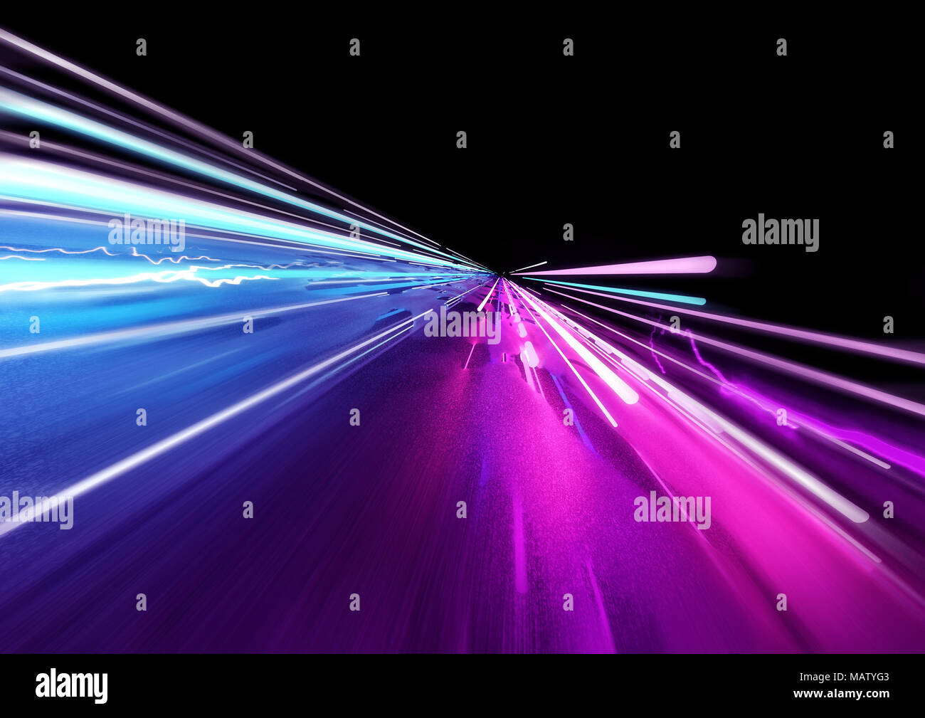 Super veloce luci di coda in luminosi colori al neon. 3D illustrazione Foto Stock