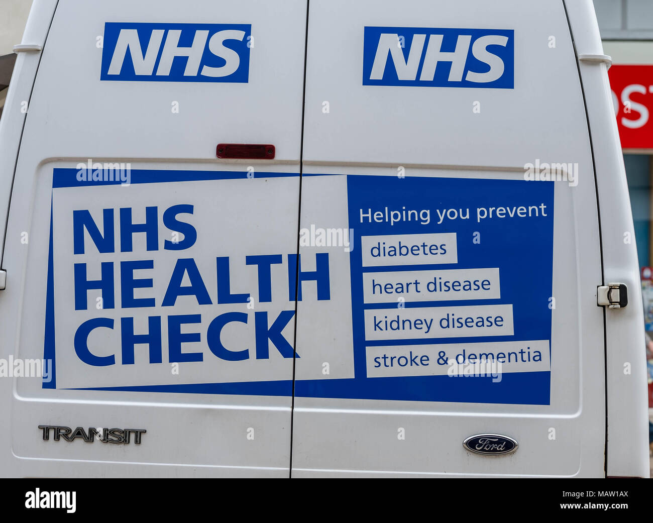 Anglian impresa comunitaria (ACE) Salute e benessere NHS Health Check van in Brentwood, Essex Foto Stock