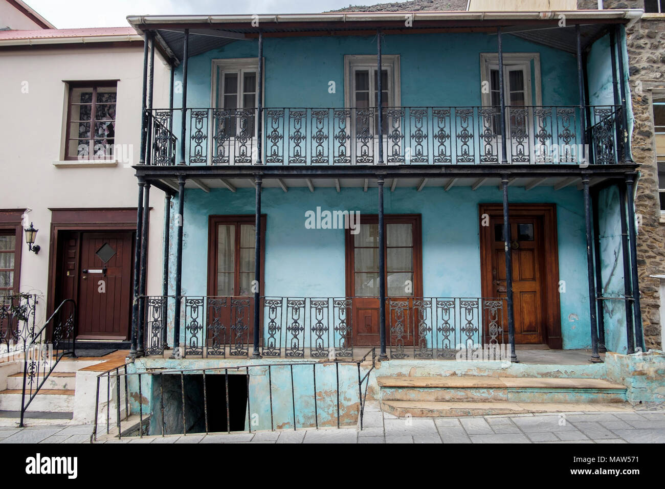 Casa in stile coloniale, Main Street, Jamestown, Saint Helena, Atlantico del Sud. Foto Stock