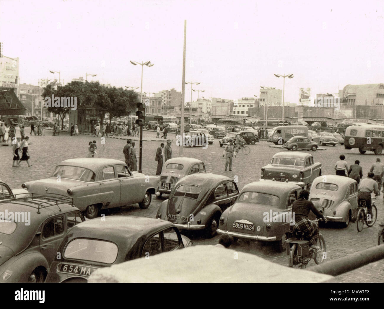 Place de France, Casablanca, Marocco. Estratto dal diario fotografico di un giovane soldato francese in Marocco Foto Stock