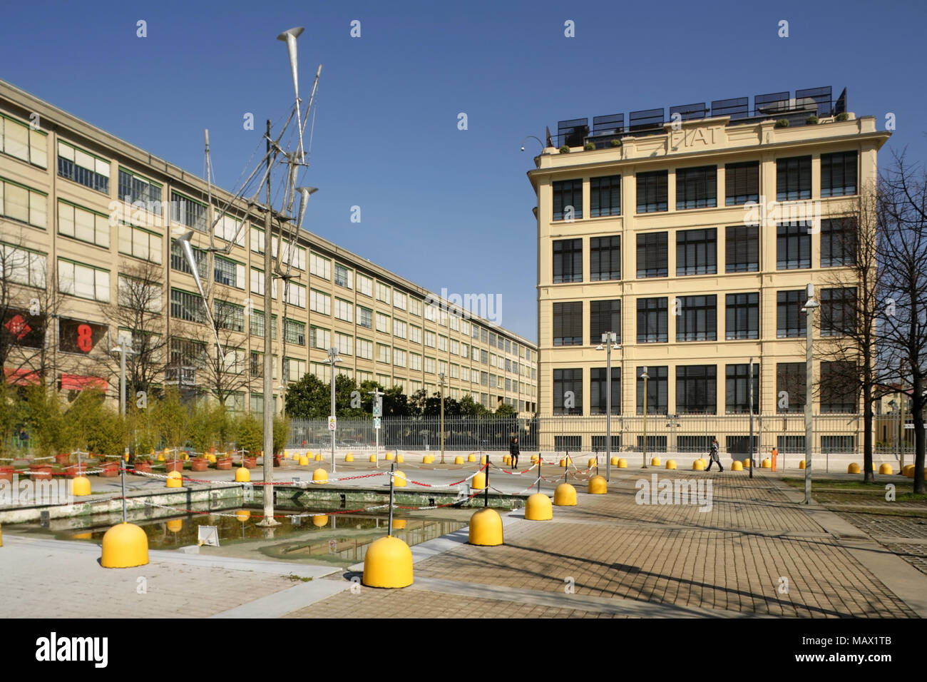 La ex fabbrica di automobili della Fiat Lingotto, Torino, Italia. Foto Stock