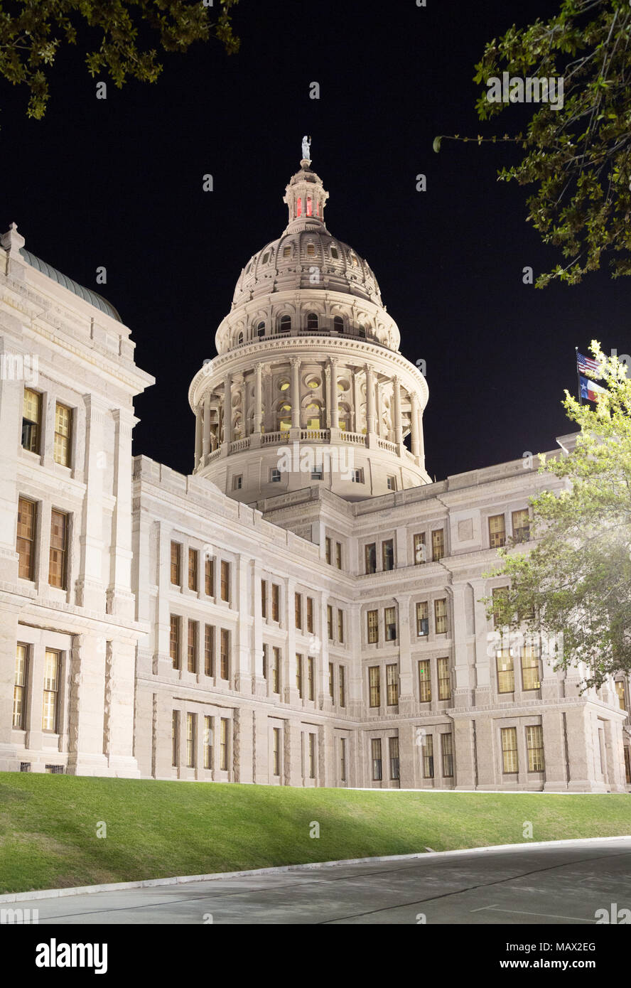 Texas State Capitol Building illuminato di notte, Austin in Texas, Stati Uniti d'America Foto Stock