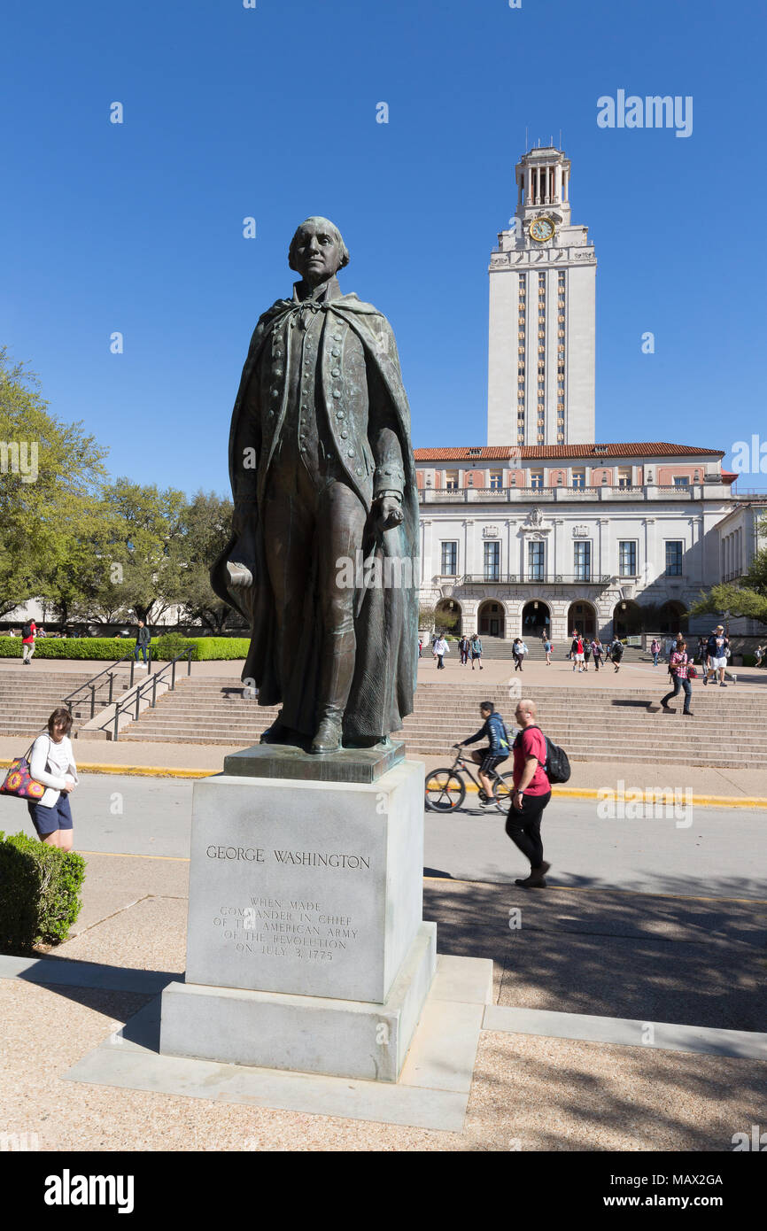 La University of Texas di Austin - il Beaux-Arts edificio principale e la torre di Austin, nel Texas, Stati Uniti d'America Foto Stock