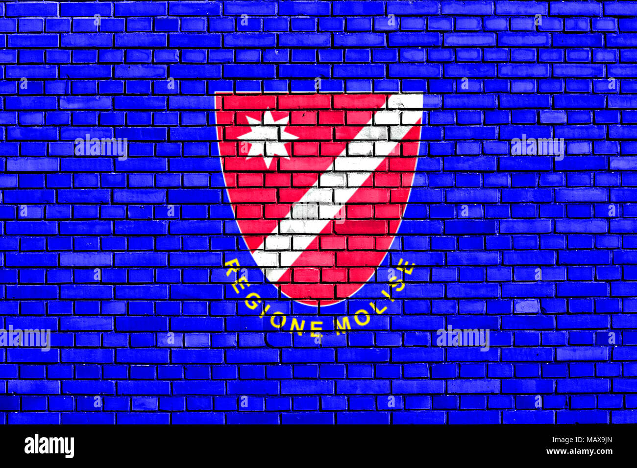 Bandiera del Molise dipinta su un muro di mattoni Foto Stock