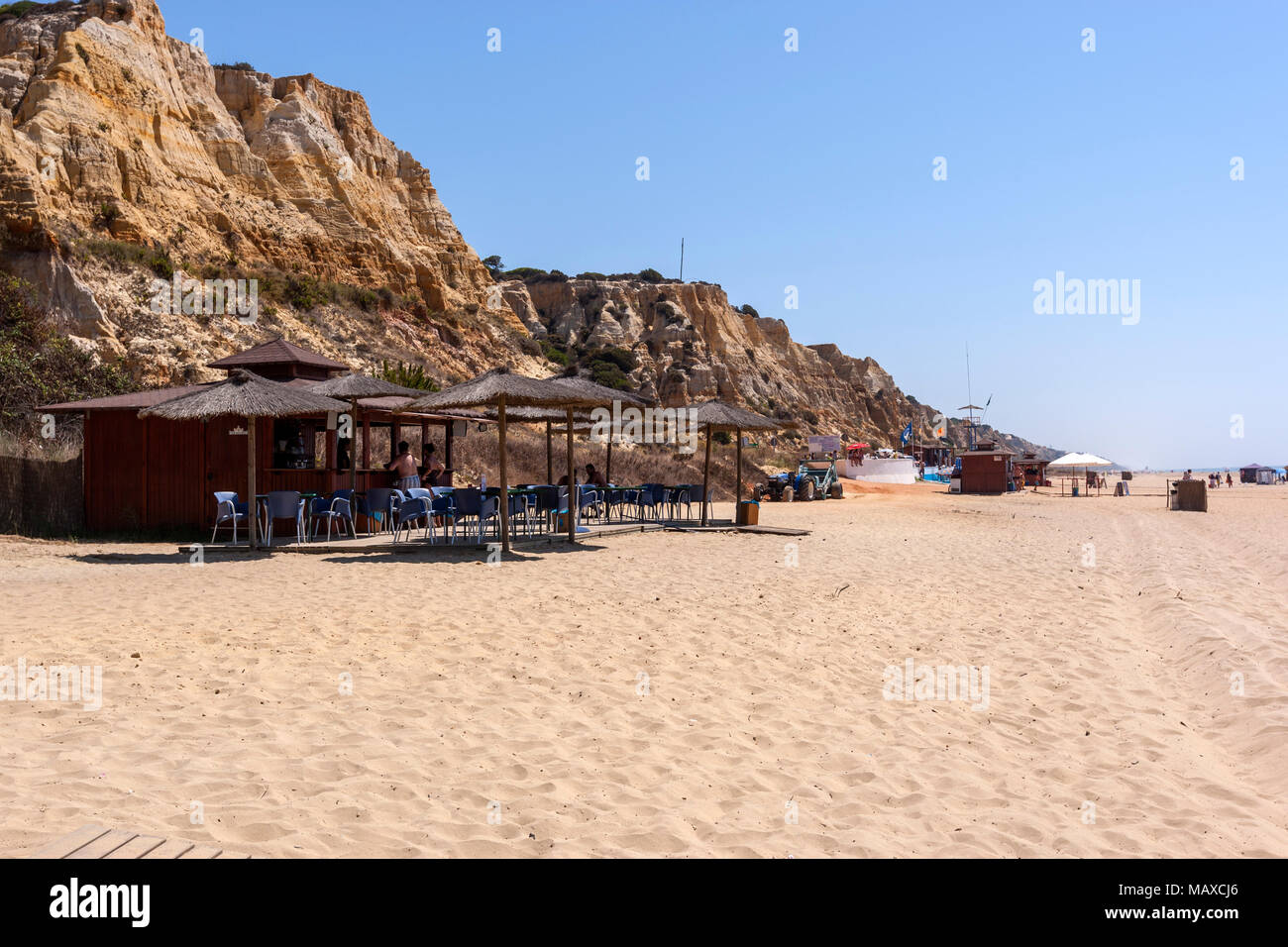 Chiringuito a Parador Mazagon spiaggia, provincia di Huelva, Andalusia, Spagna Foto Stock