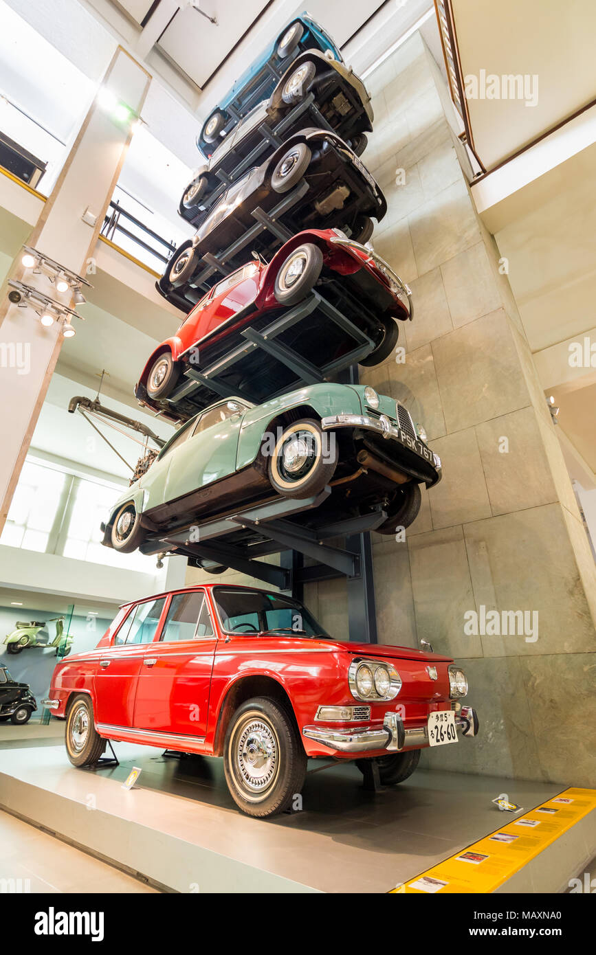 Modelli di auto dagli anni cinquanta a sessanta presso il Science Museum di Londra, Regno Unito Foto Stock