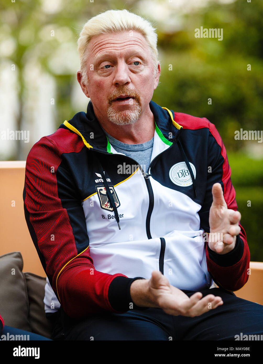 Valencia, Spagna. Il 4 aprile, 2018. Le Germanie la testa di tennis maschile, Boris Becker, parla alla stampa prima che la Coppa Davis Quarterfinal match tra la Spagna e la Germania a la Plaza de Torros. Credito: Frank Molter/Alamy Live News Foto Stock