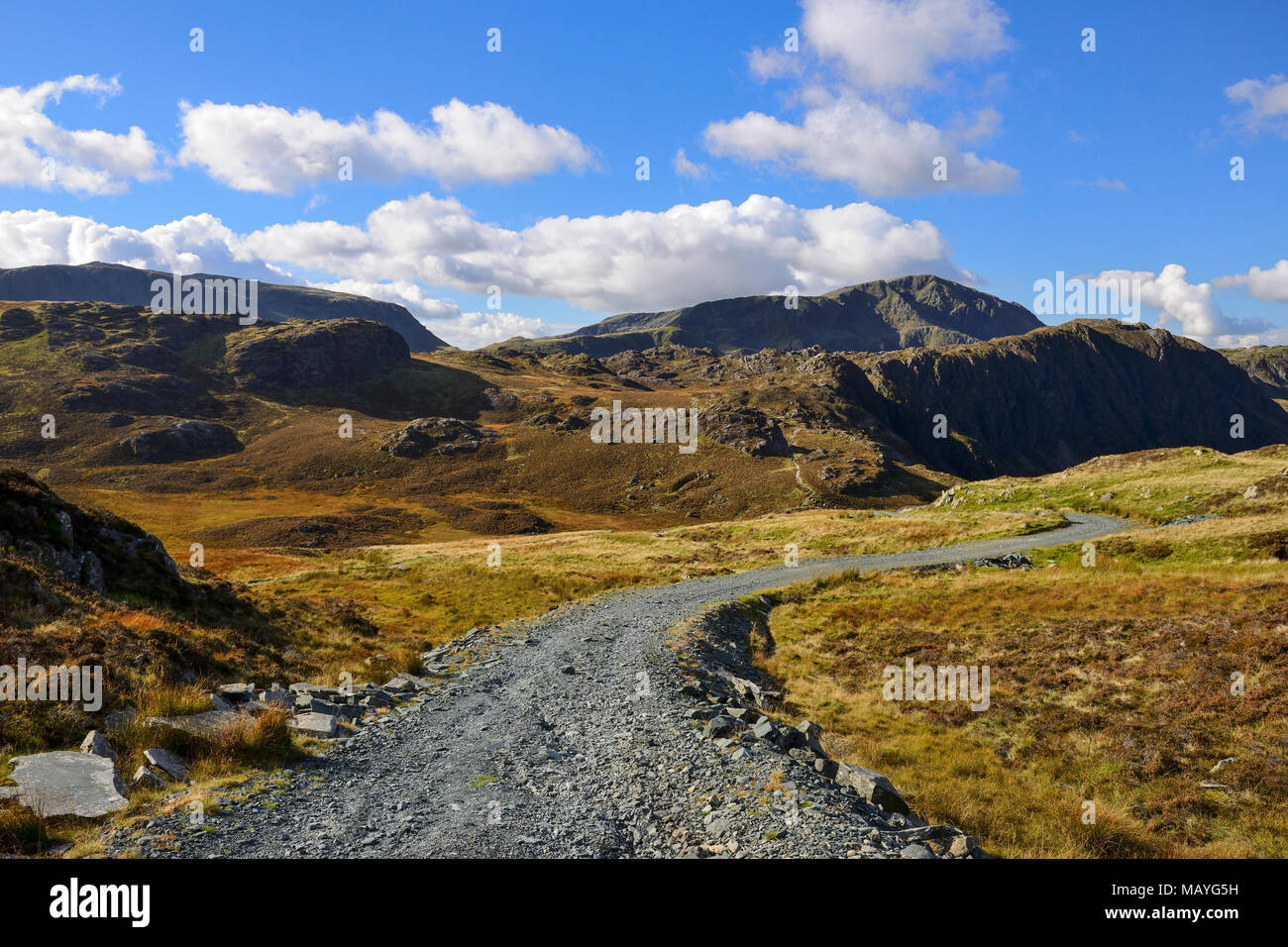 La salita al luccio Fleetwith da Honister Pass nel Parco nazionale del Lake District in Cumbria, Inghilterra Foto Stock