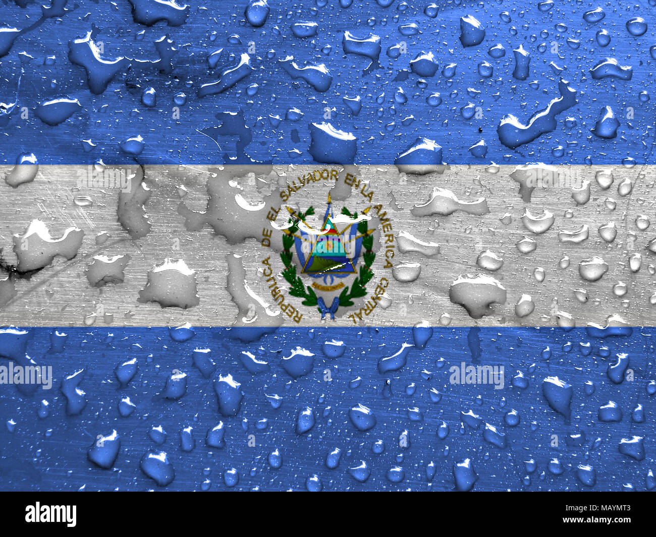 Bandiera di El Salvador con gocce di pioggia Foto Stock