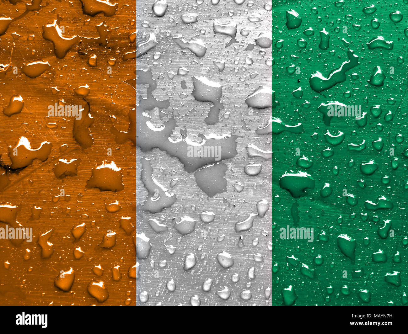 Bandiera della Costa d'Avorio con gocce di pioggia Foto Stock