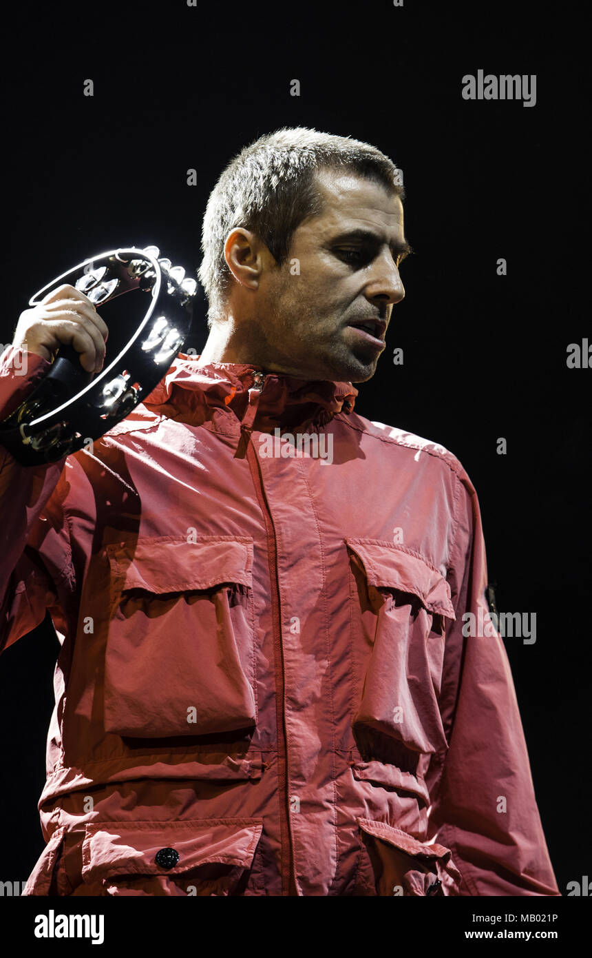 Liam Gallagher suonare dal vivo a Leeds Arena. Foto Stock