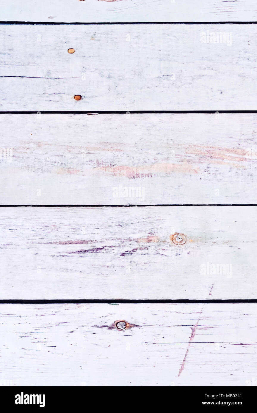 Doghe in legno sfondo, tavolo bianco o bianco tavole con copia spazio. Sfondo di legno. Foto Stock