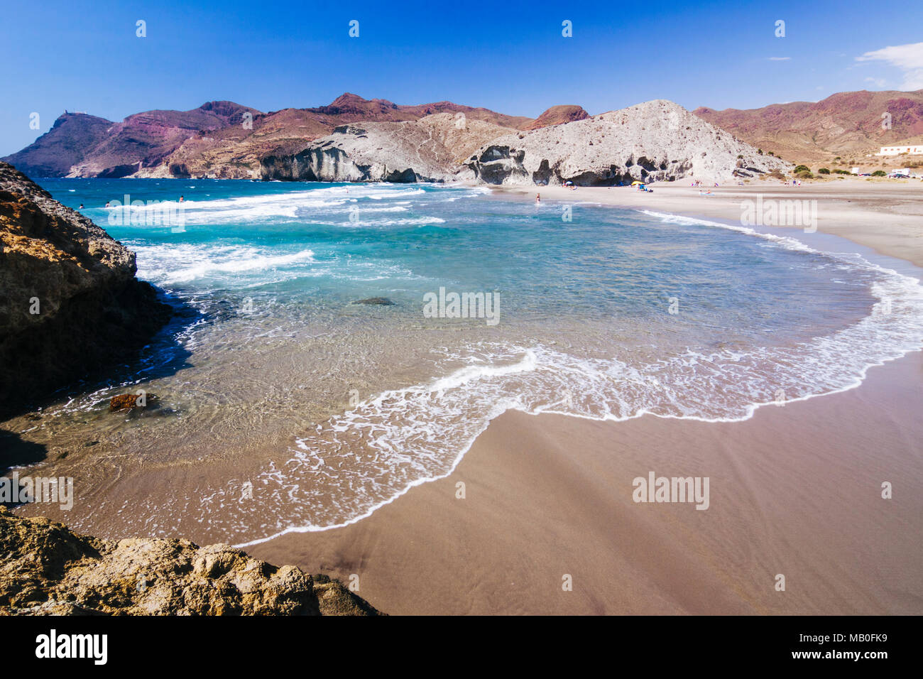 Cabo de Gata-Nijar parco naturale, provincia di Almeria, Andalusia, Spagna : Monsul deserta spiaggia nei pressi di San José village. Foto Stock