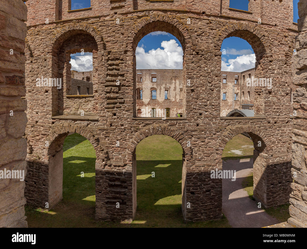 Resti di un edificio fortificato in Borgholm, Svezia. Foto Stock