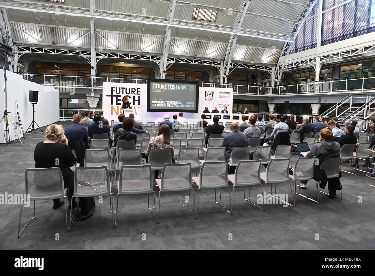 Futuro Tech ora Business Design Centre Foto Stock