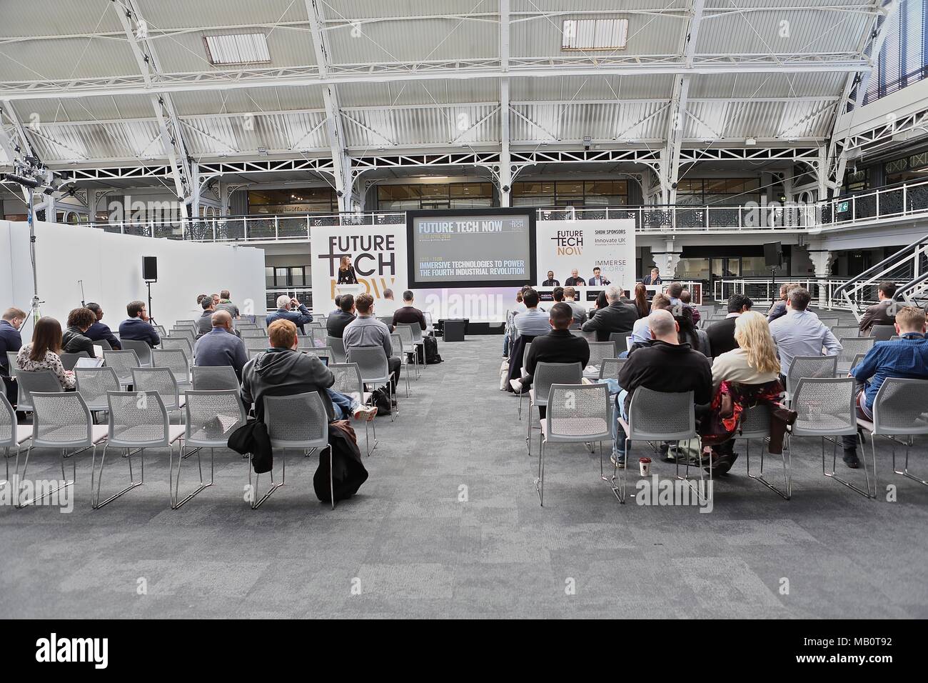 Futuro Tech ora Business Design Centre Foto Stock