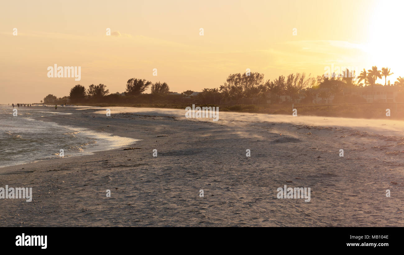 Tempo ventoso nella serata di Sanibel Island, Florida, Stati Uniti d'America Foto Stock