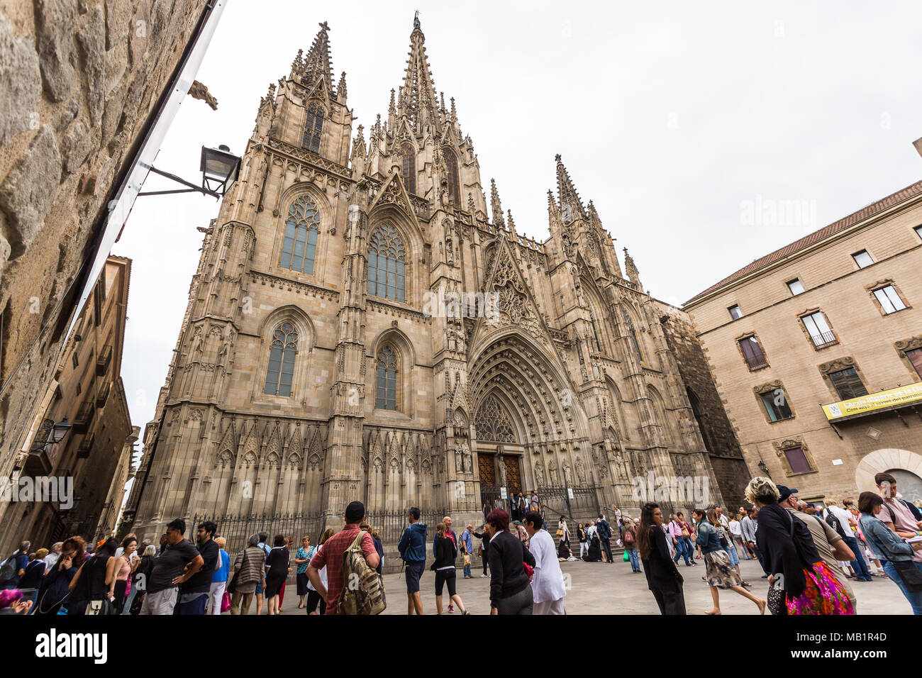 BARCELONA, Spagna, giu 6, 2017: la Cattedrale di Barcellona si trova nel quartiere gotico della città è visitato da molti turisti Foto Stock