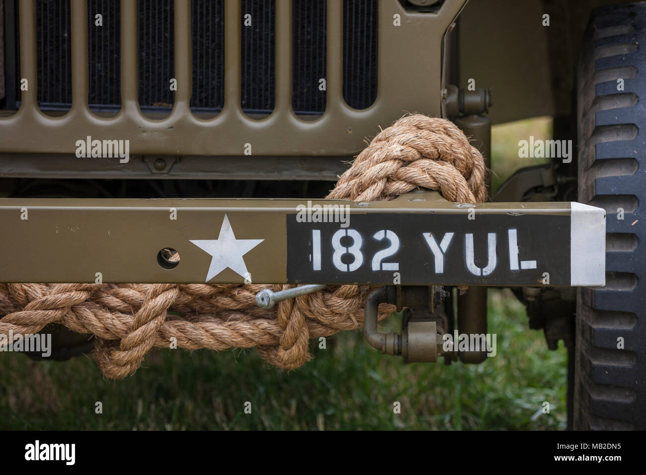 Willy Jeep. Vapore Kelsall Fiera che si tiene al di fuori di Chester attira ogni anno una varietà di veicoli del patrimonio e i proprietari di macchine. Foto Stock