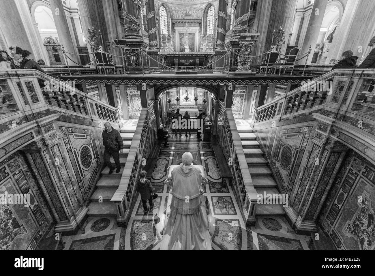 Roma, Italia, Marzo 07, 2018: foto in bianco e nero all'interno della chiesa di Santa Maria Maggiore, importante punto di riferimento di Roma, Italia Foto Stock