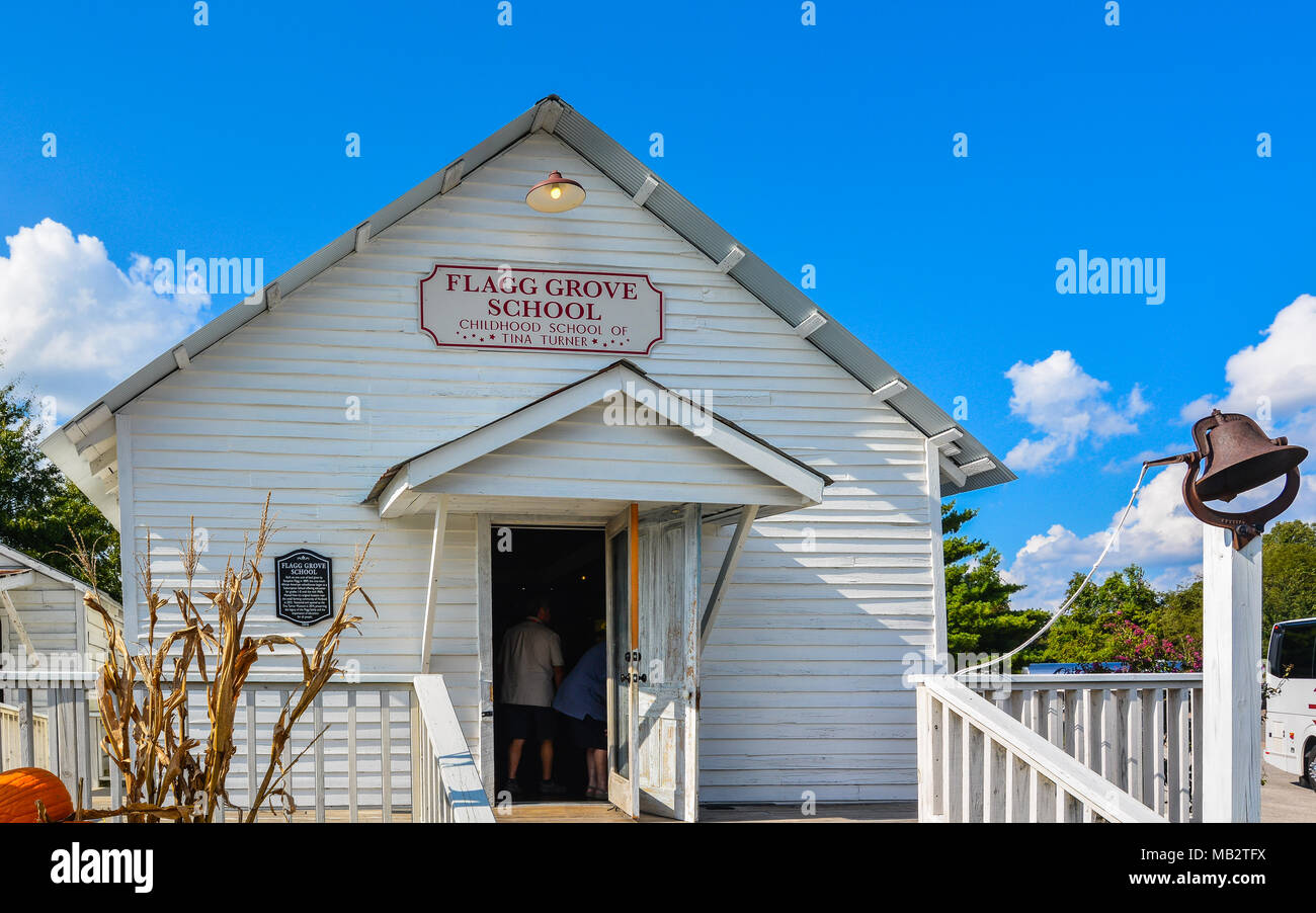 Brownsville, TN - sett. 20, 2017: Flagg Grove School - Questa one-room schoolhouse era la scuola dell'infanzia del famoso cantante Tina Turner. Foto Stock