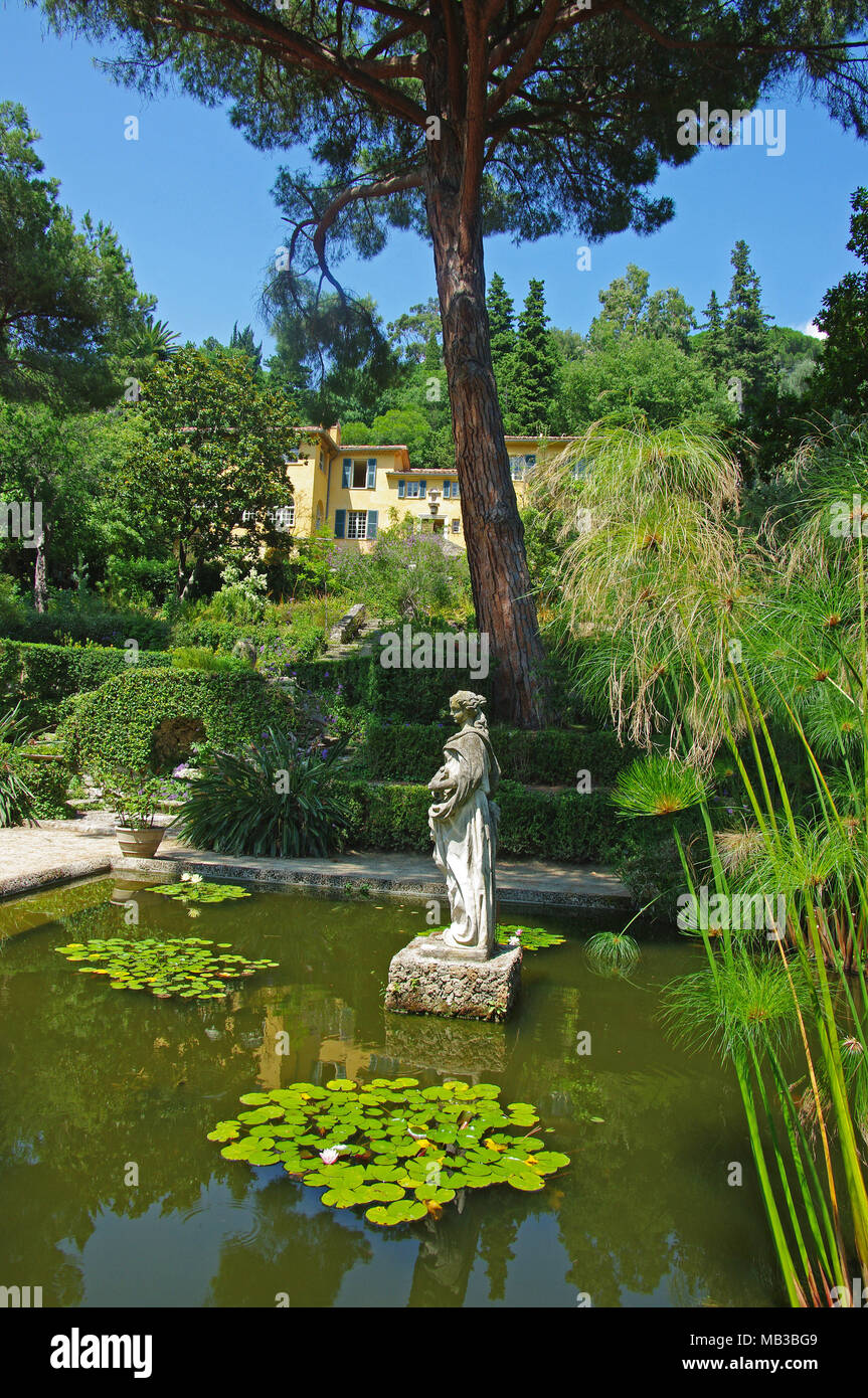 Menton (sud-est della Francia): 'Serre de la Madone', giardino ornamentale registrato come una pietra miliare storica nazionale francese ('Monument Historique ") Foto Stock
