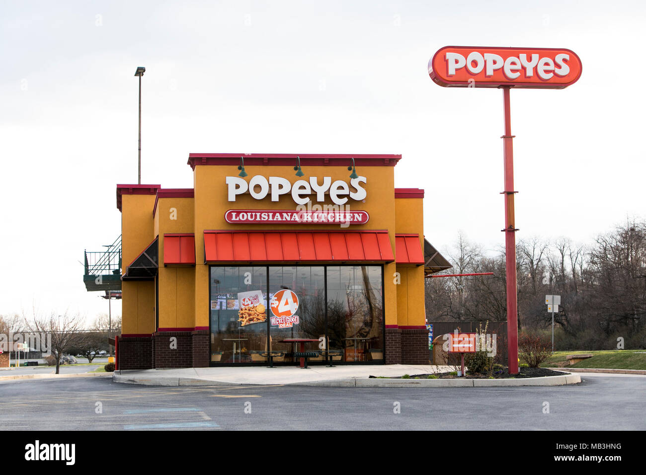 Un Popeyes Louisiana cucina ristorante fast food location di Hagerstown, Maryland il 5 aprile 2018. Foto Stock