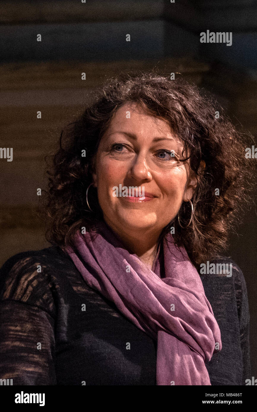 Venezia, Italia. 6 Aprile, 2018. Scrittore svedese e giornalista Elisabeth sbrink assiste un photocall durante incroci di Civiltˆ letteratura internazionale Festival il 6 aprile, 2018 a Venezia, Italia.© Stefano Mazzola/risveglio/Alamy Live News Foto Stock