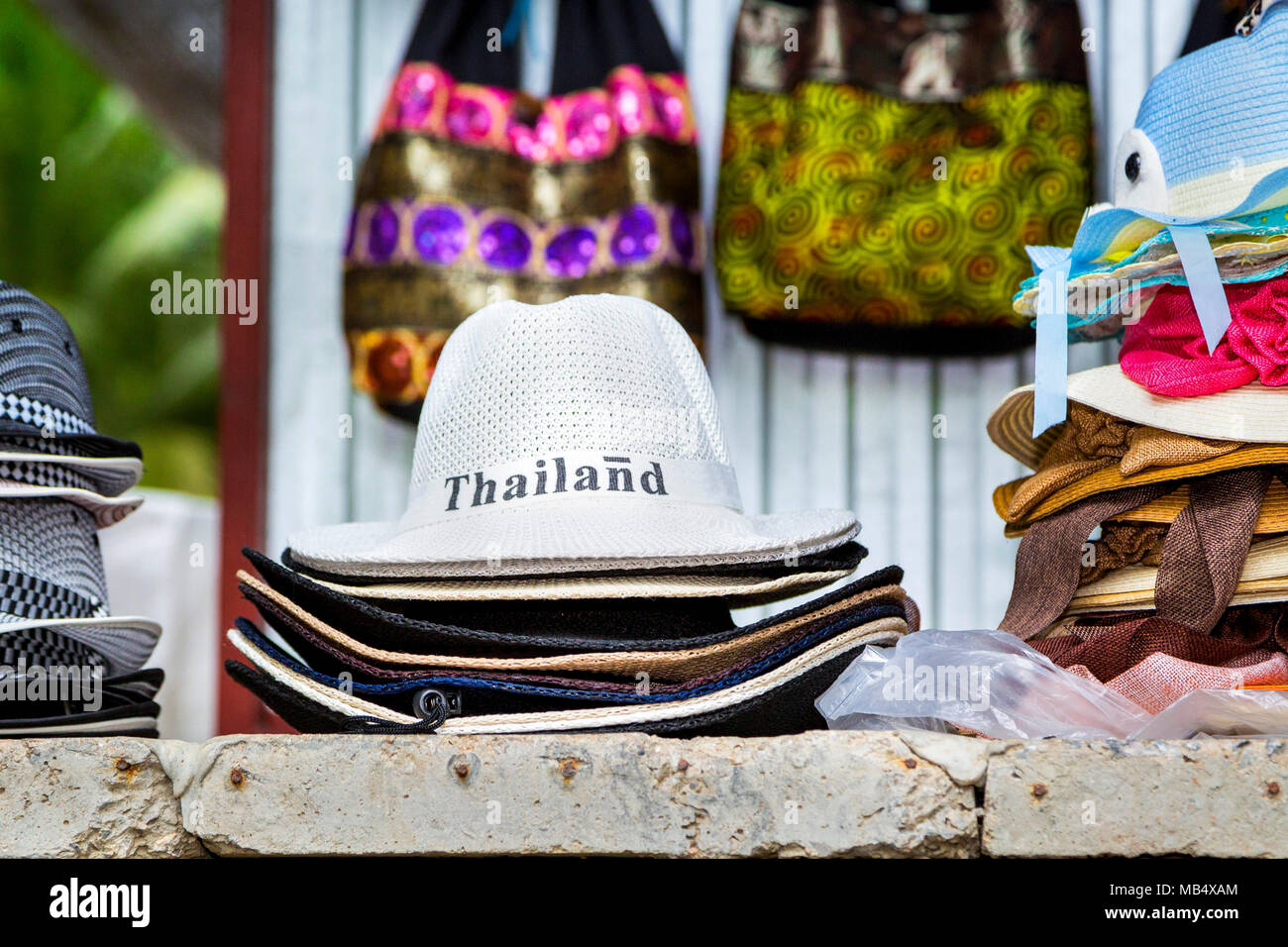 Stallo del mercato in Damnoen Saduak, Mercato Galleggiante di Bangkok, Tailandia Foto Stock