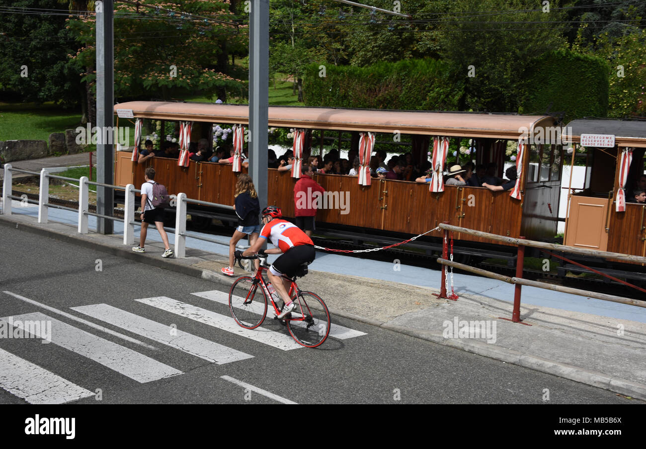 Le Petit Train de la Rhune, stazione ferroviaria a Col de Saint-Ignace, Sare, Pirenei Atlantique, Nouvelle-Aquitaine, Francia, Europa Foto Stock