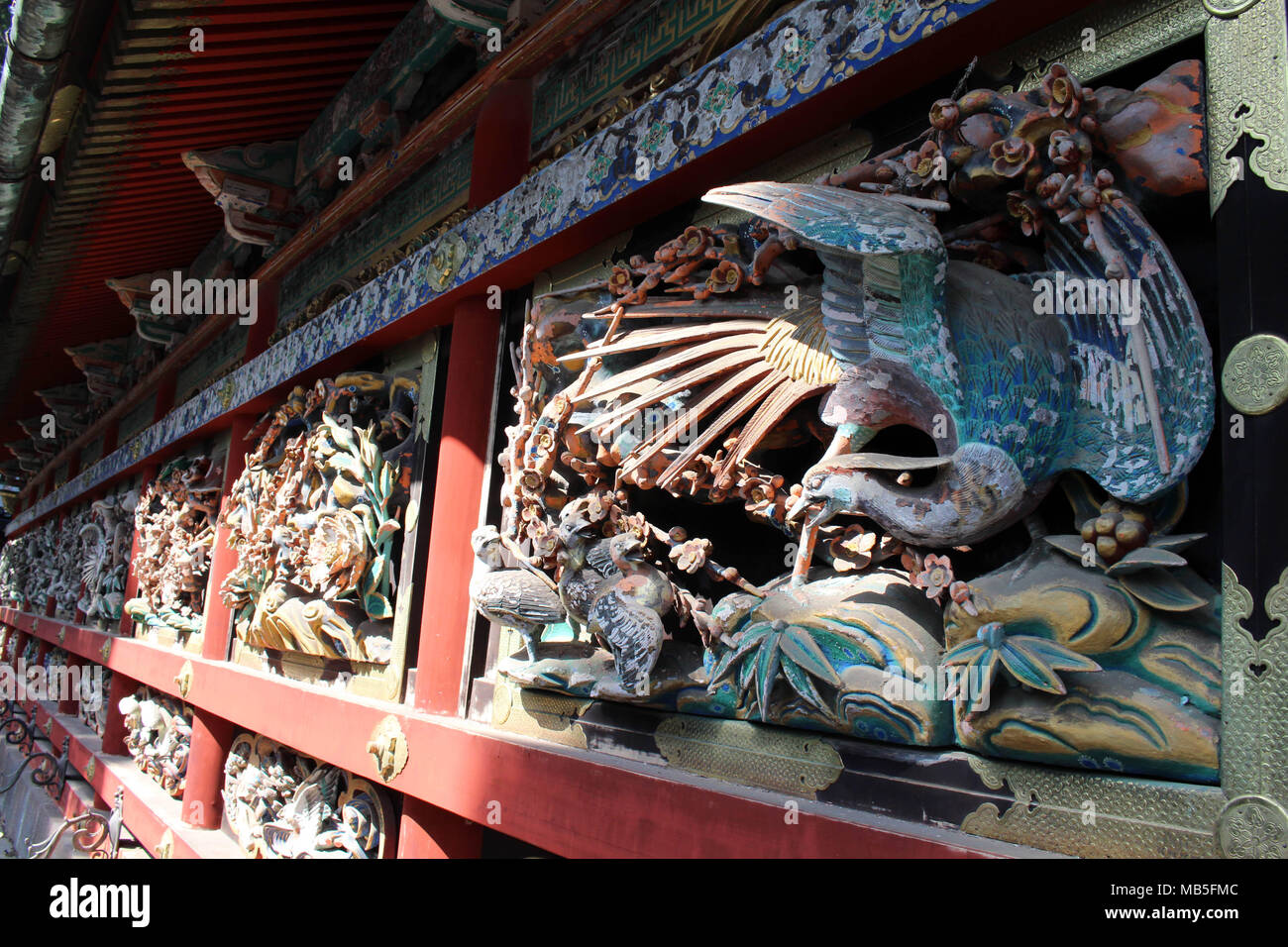 I dettagli di incisioni intorno al Tempio Toshogu. Preso in Nikko, febbraio 2018. Foto Stock