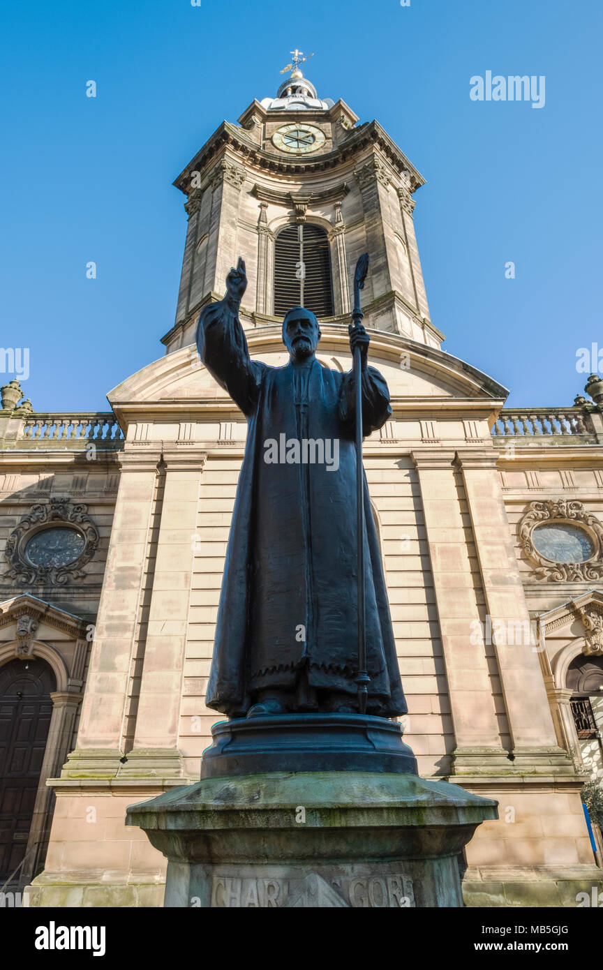 Charles Gore statua e Cattedrale di S. Filippo, Birmingham, Inghilterra. Foto Stock