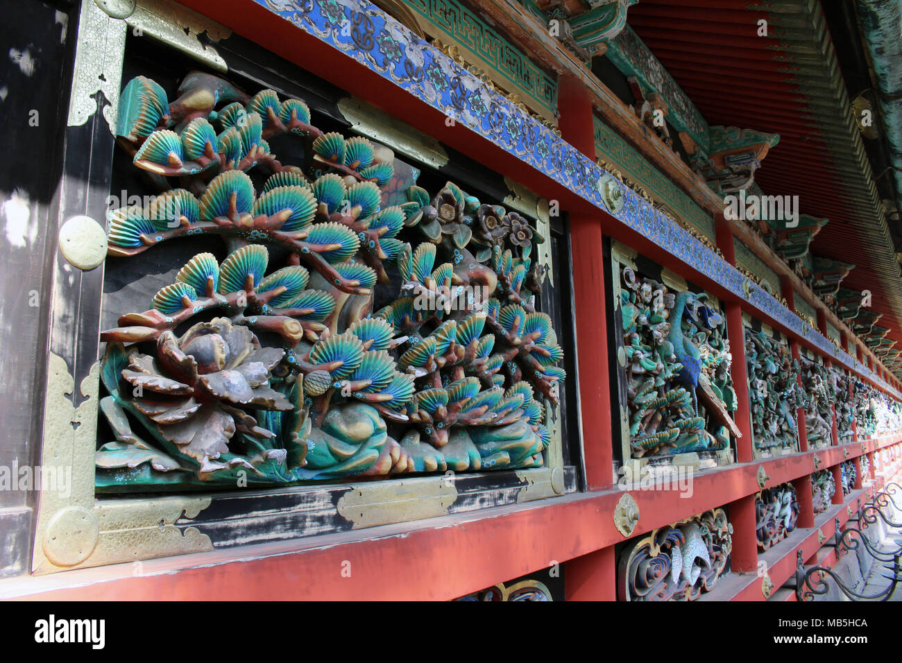 I dettagli di incisioni intorno al Tempio Toshogu. Preso in Nikko, febbraio 2018. Foto Stock