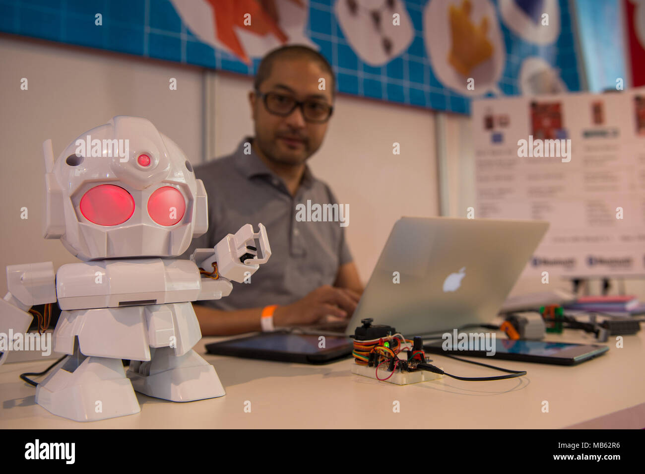 Roma. Maker Faire edizione europea, Auditorium Parco della Musica. L'orso rosso Lab. L'Italia. Foto Stock