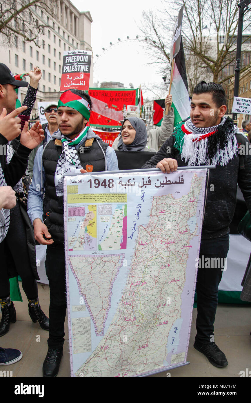 Dimostranti presso la protesta per la Striscia di Gaza Foto Stock