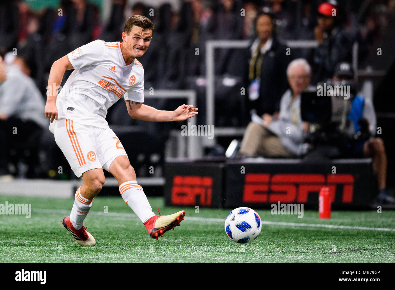 Atlanta, Stati Uniti d'America. 7 Aprile, 2018. Atlanta Regno defender Mikey Ambrogio (22) durante la sequenza di lunghezza massima MLS partita di calcio tra la Los Angeles FC e Atlanta uniti al Mercedes-Benz Stadium Sabato 7 Aprile, 2018 a Atlanta, GA. Giacobbe Kupferman/CSM Credito: Cal Sport Media/Alamy Live News Foto Stock