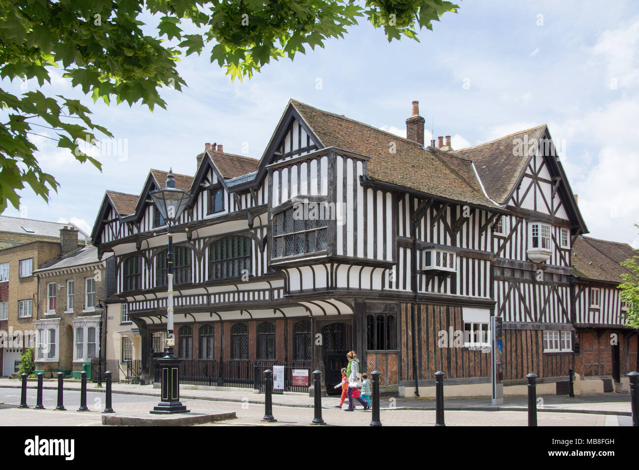 Il XIV secolo Tudor House & Garden Museum, Bugle Street, Southampton, Hampshire, Inghilterra, Regno Unito Foto Stock