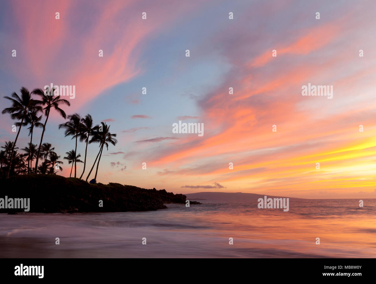 Tramonto a Ulua Beach, Wailea, Maui, Hawaii. Foto Stock