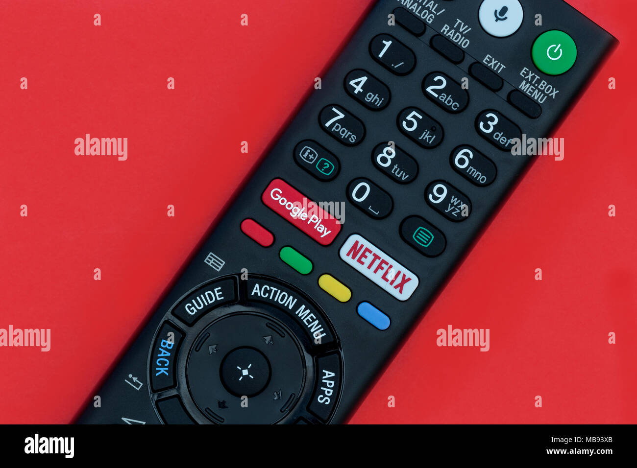 Londra - Aprile 06, 2018: Netflix pulsante sul telecomando per la TV Foto Stock