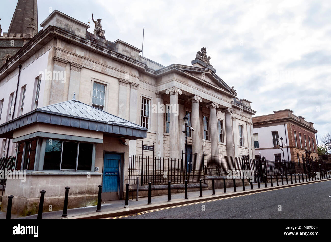 Il vescovo Street Court House, Londonderry, Derry, città di Derry, Irlanda del Nord, Regno Unito Foto Stock