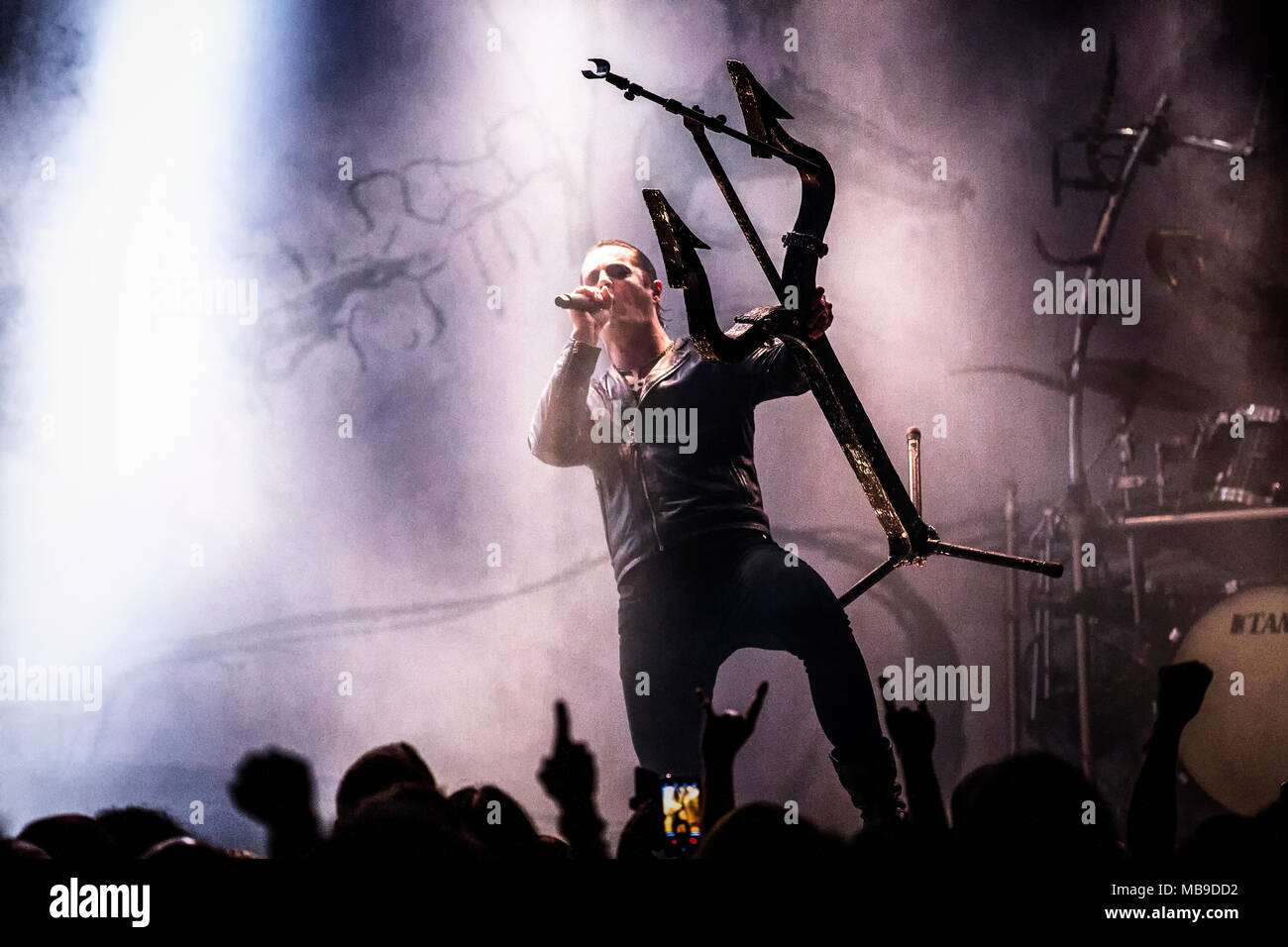 Norvegia, Oslo - Marzo 31, 2018. Il Norvegese black metal band Satyricon esegue un concerto dal vivo presso il Rockefeller durante il norvegese metal festival Inferno Metal Festival 2018 a Oslo. Qui la cantante Satiro è visto dal vivo sul palco. (Photo credit: Gonzales foto - Terje Dokken). Foto Stock