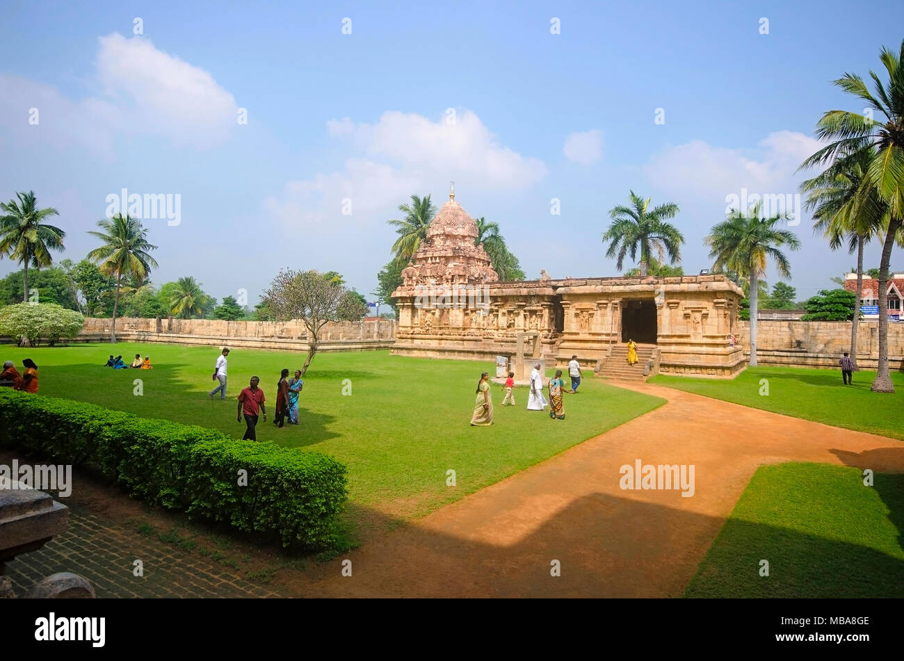 Vista esterna del tempio di Brihadisvara, un tempio indù dedicato a Shiva. Gangaikonda Cholapuram, distretto di Ariyalur, Tamil Nadu, India. Foto Stock