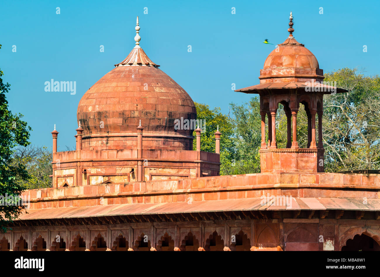 Tomba di Fatehpuri iniziata vicino al Taj Mahal di Agra, India Foto Stock