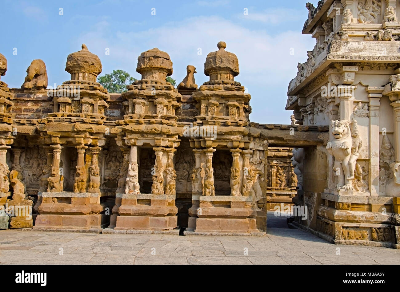 Il Tempio Di Kanchi Kailasanathar, Kanchipuram, Tamil Nadu, India. Il più antico tempio Hindu Shiva in stile architettonico Dravidiano. Costruito a partire da 685-705 d.C. Foto Stock